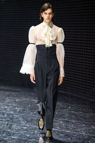 Look 51